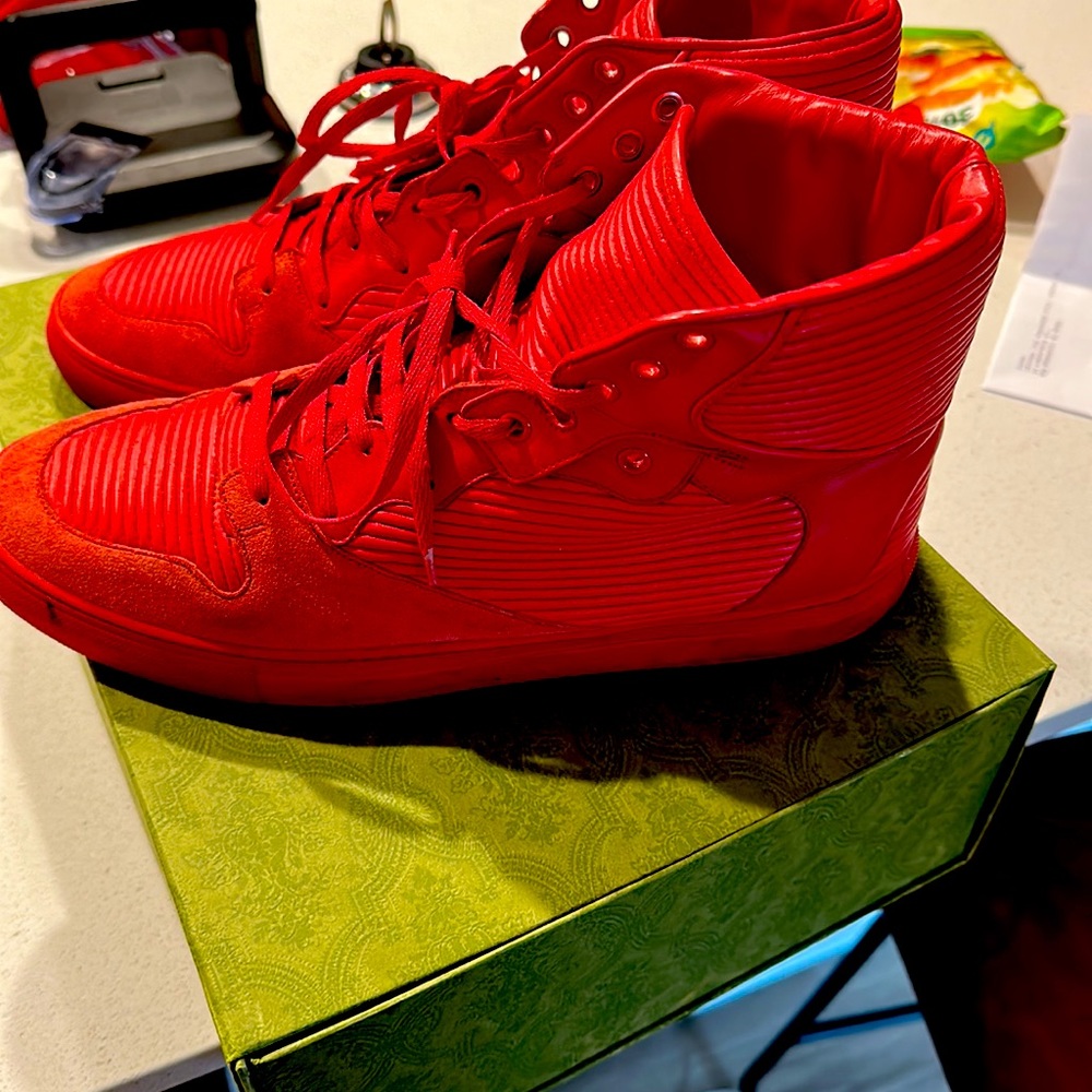 Lightly worn Balenciagas - Picture 2 of 6